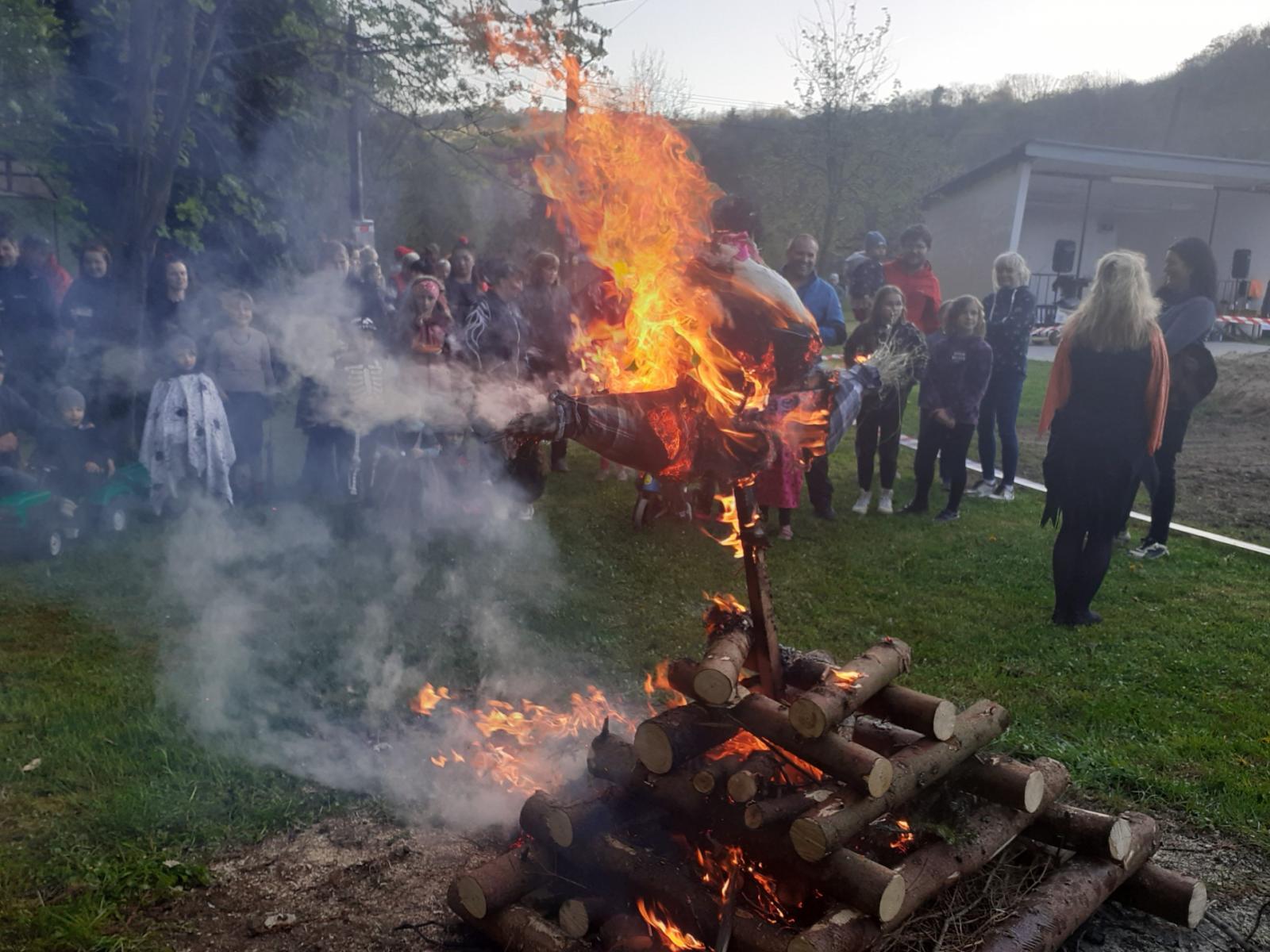 Pálení čarodějnic a gulášfest - fotogalerie